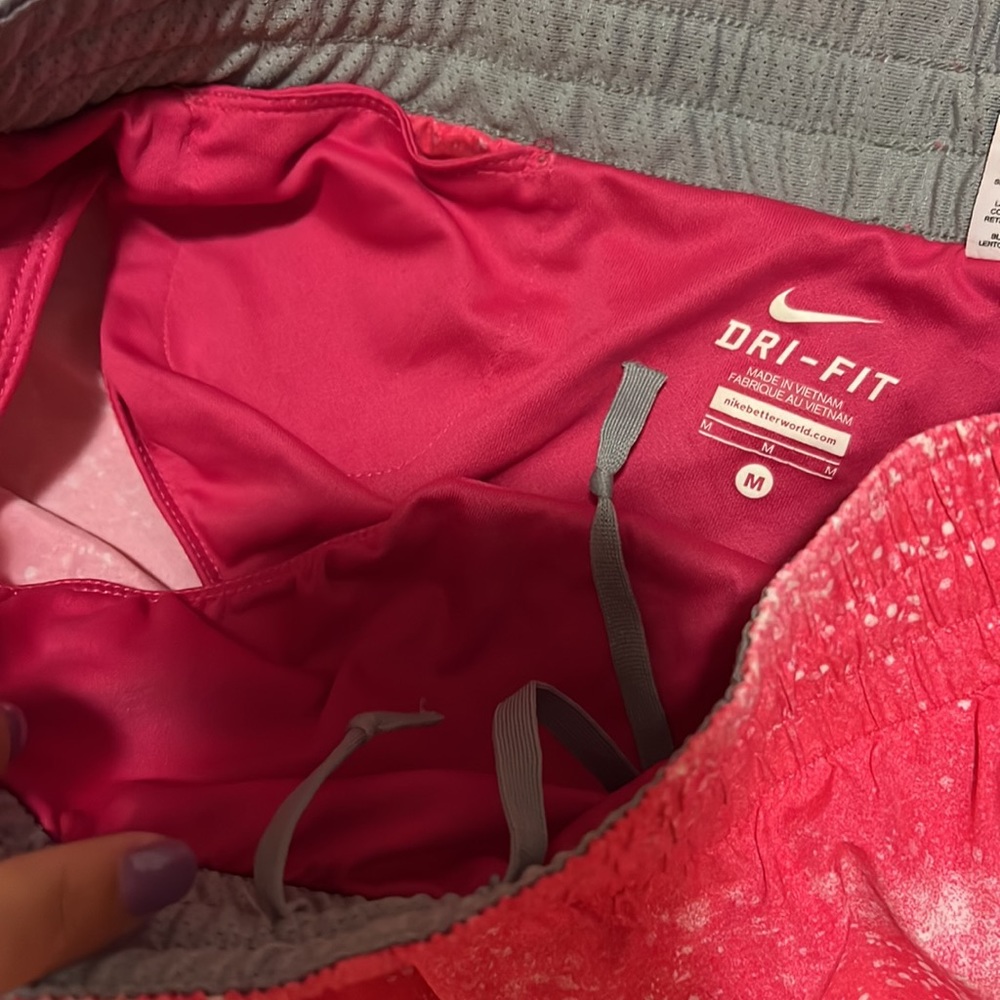 Nike shorts - Picture 4 of 4